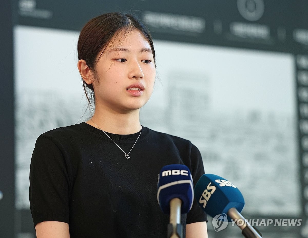 米兰德比元老赛将在南宁举行，卡卡、里瓦尔多领衔米兰名单