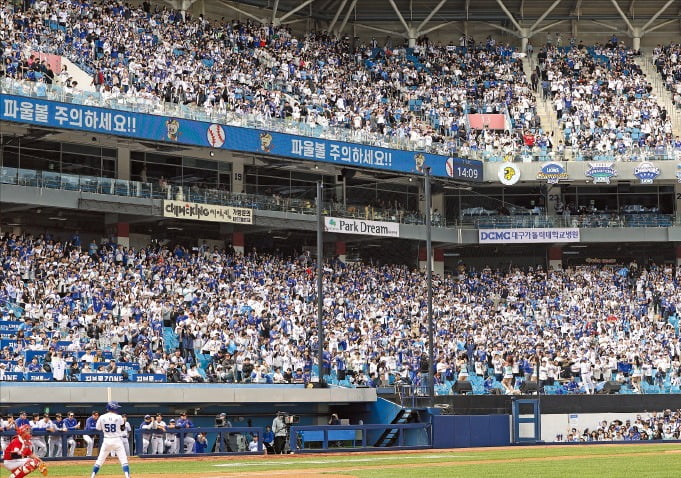 森林狼4连胜期间半场对手得分均不超50，今日勇士49分