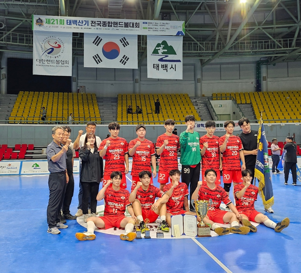 WNBA季后赛战报：威尔逊19+14 王牌第三节轰17-2锁定胜局以95-81战胜自由人