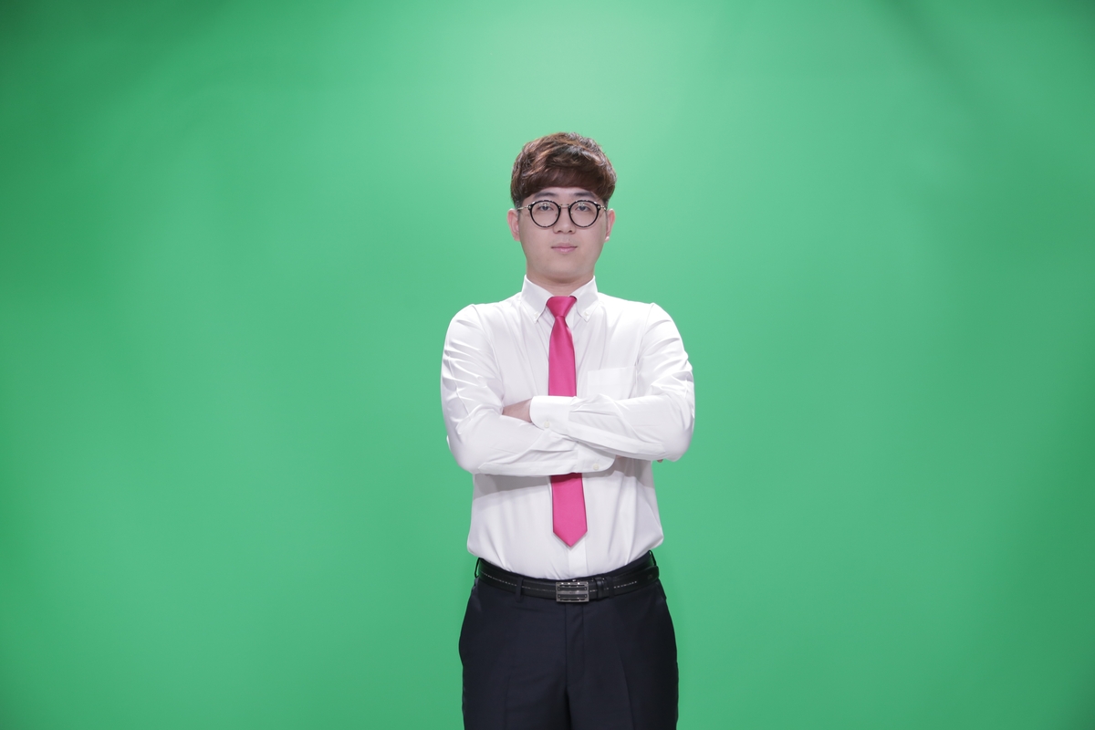 媒体人：就算不喜欢小崔，也不应该对追逐梦想的行为冷嘲热讽