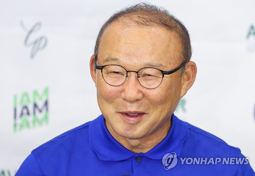 欧联最新积分榜：曼联两连胜位列第12，拉齐奥不败战绩暂居榜首