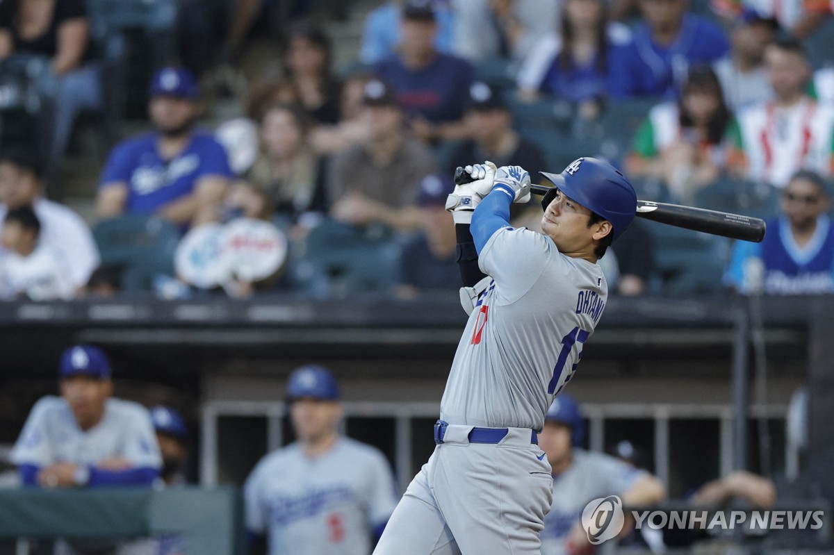 葡媒：拜仁、阿森纳和切尔西在争夺葡体后卫迪奥曼德