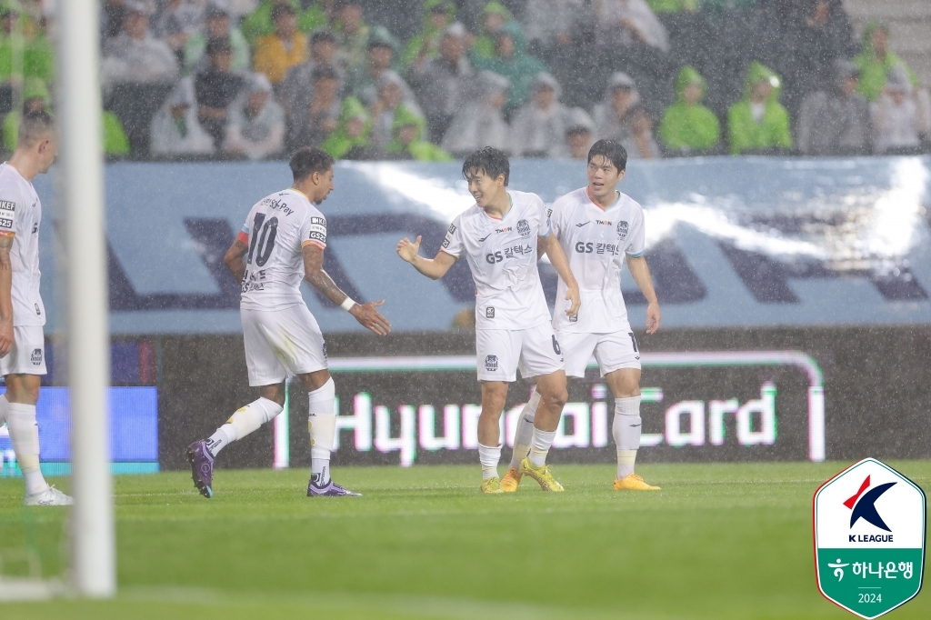 ⚽美职联战报：博格斯一锤定音 洛杉矶1-0温哥华白帽 总分2-1晋级8强
