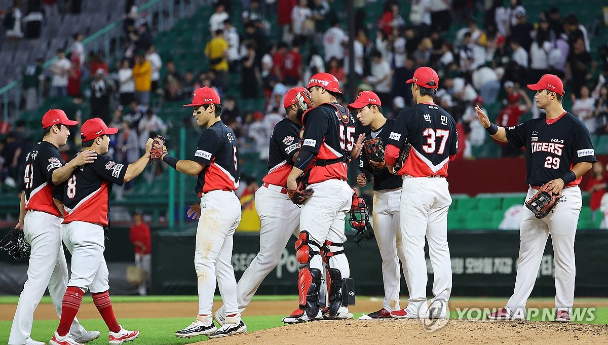 波罗再下一城！曼城主场0-3落后于热刺
